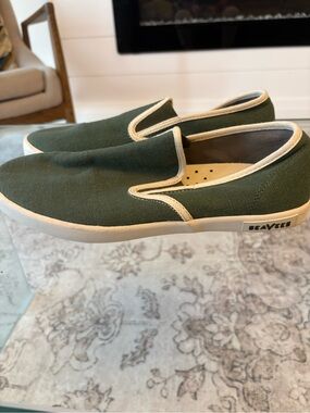 SeaVees Baja Slip-On Sneakers Surplus Green Canvas Women’s 9